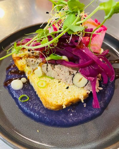 Carousel post from miditreizepontarlier.