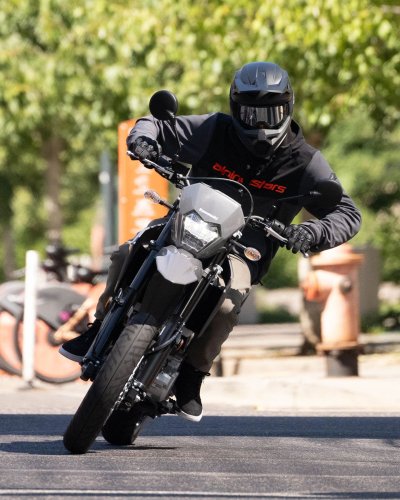 Carousel post from bertsmegamall.