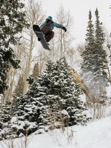 Carousel post from gnusnowboards.