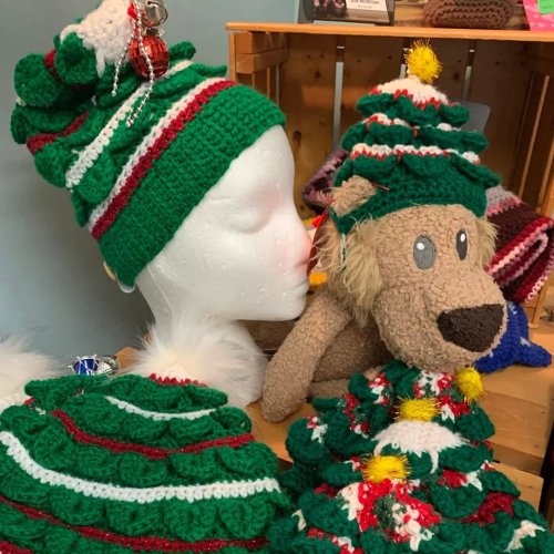 Carousel post from niftygiftynorfolk.