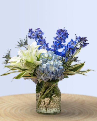 Photo post from thefamilyflowers.
