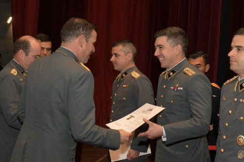 Carousel post from escuelamilitaroficial.