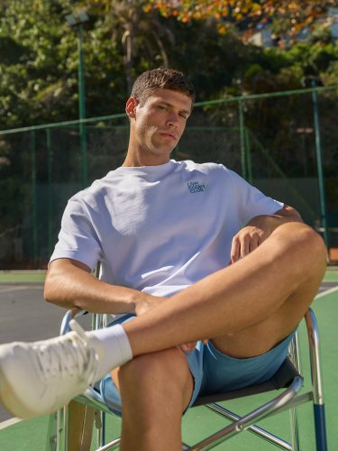 Carousel post from liveoficial.