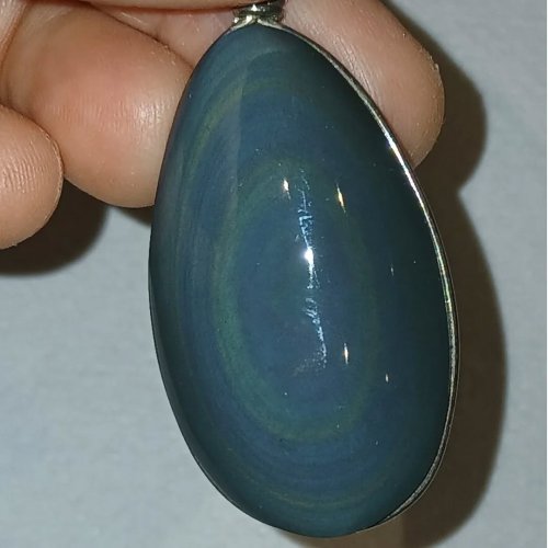 Carousel post from lemondemagiquedescristaux.