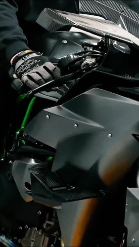 Video post from bertsmegamall.