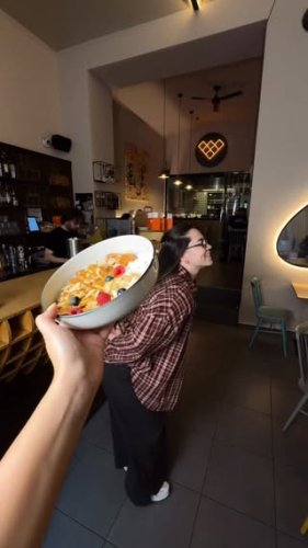 Video post from coffeeandwafflescz.