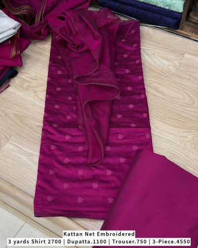 Carousel post from akbar_fabrics_.