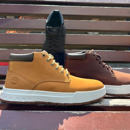 Carousel post from almareafootwear.