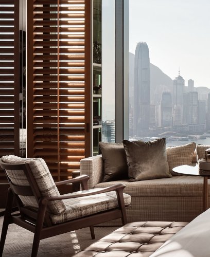 Carousel post from bluesky.escapes.