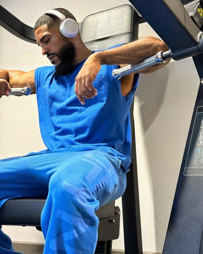 Carousel post from ph_gains.