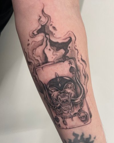 Photo post from lovetattoossandhurst.