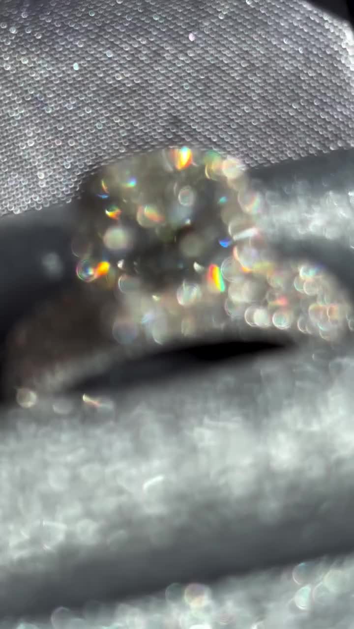 Video post from annelizabethjewelry.