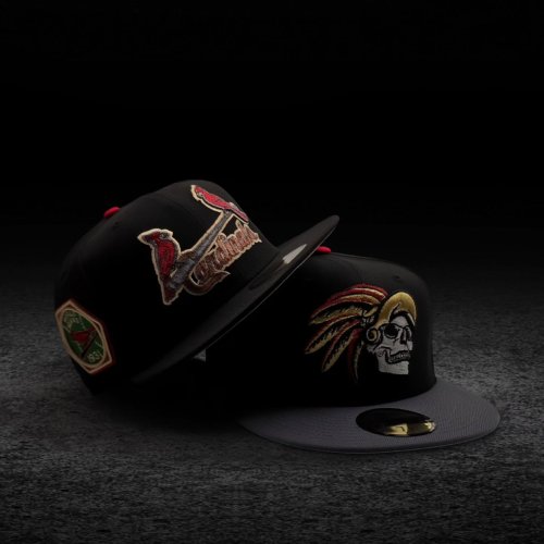 Carousel post from exclusive.fitted.