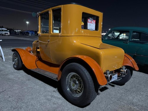 Carousel post from pomonaswapmeet.