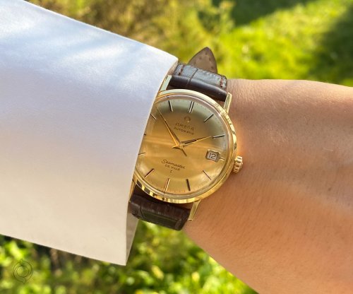 Carousel post from schoenesammleruhren.