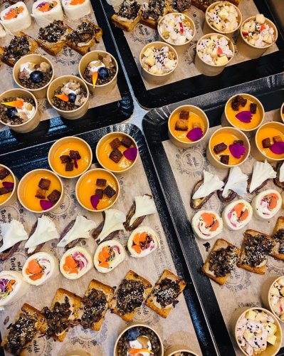 Carousel post from miditreizepontarlier.