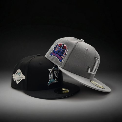 Carousel post from exclusive.fitted.