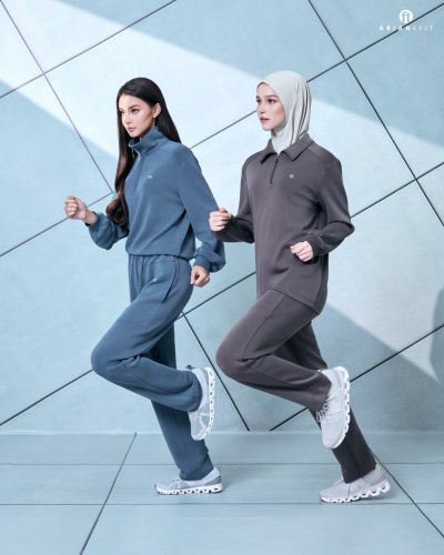 Carousel post from galeriariani.