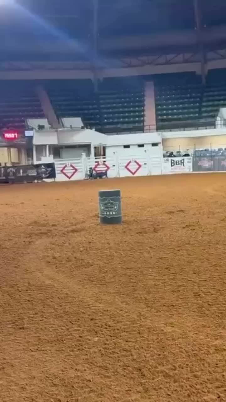 Video post from reddirthatco.