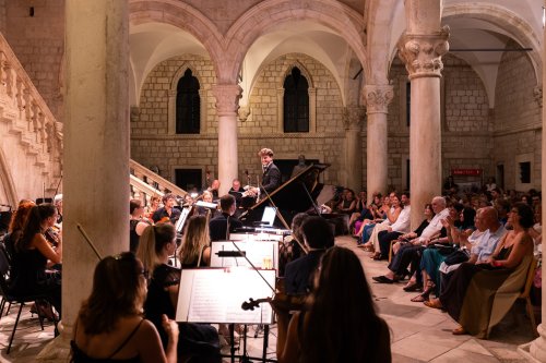 Carousel post from dubrovnikfestival.