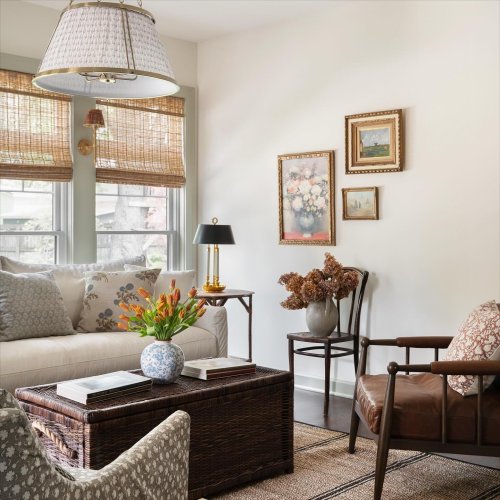 Carousel post from rowefinefurniture.