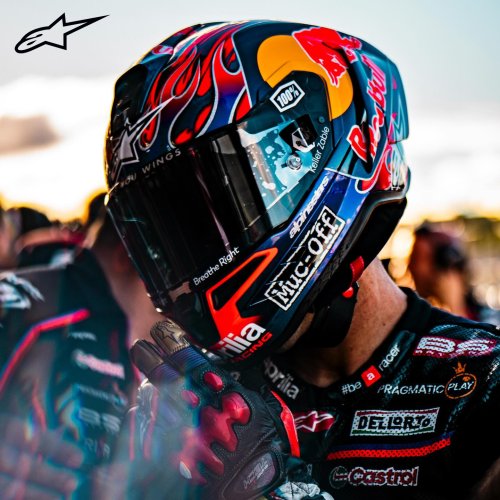 Photo post from motomax.