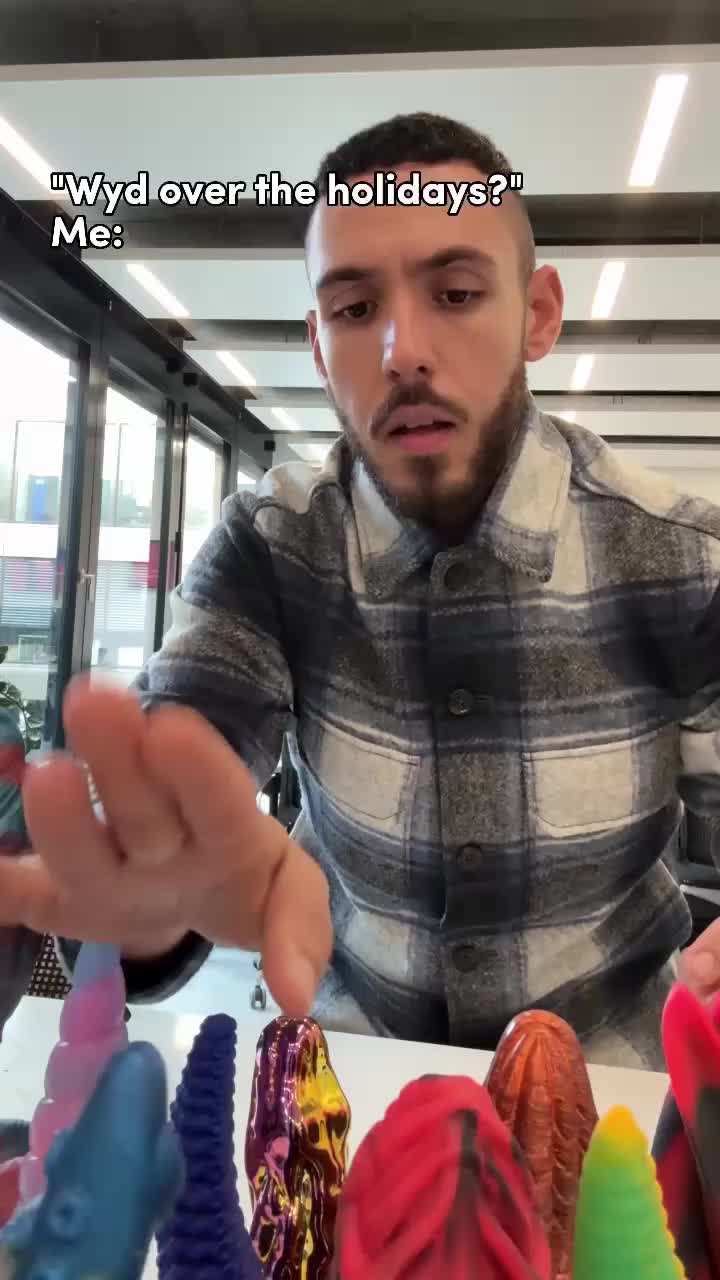 Video post from lovehoneyofficial.