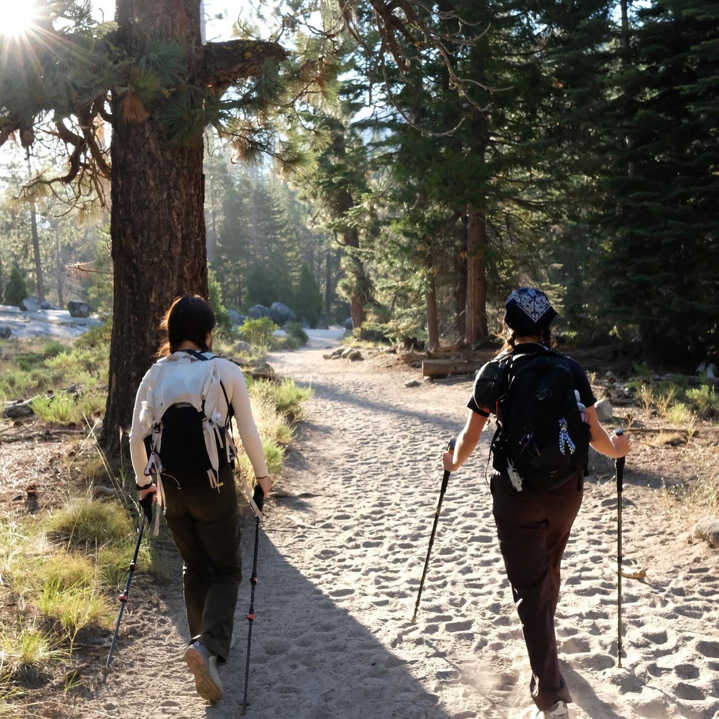 8-Pocket Pants 01 - Women's Lightweight Outdoor Pants – Hikerkind