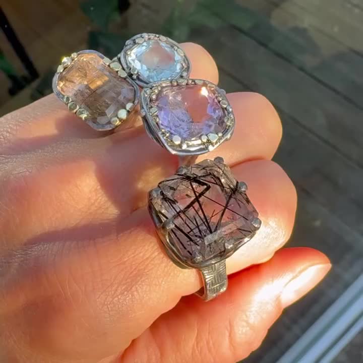 Carousel post from sylviemajerova.