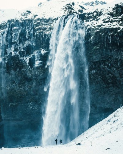 Carousel post from bluesky.escapes.