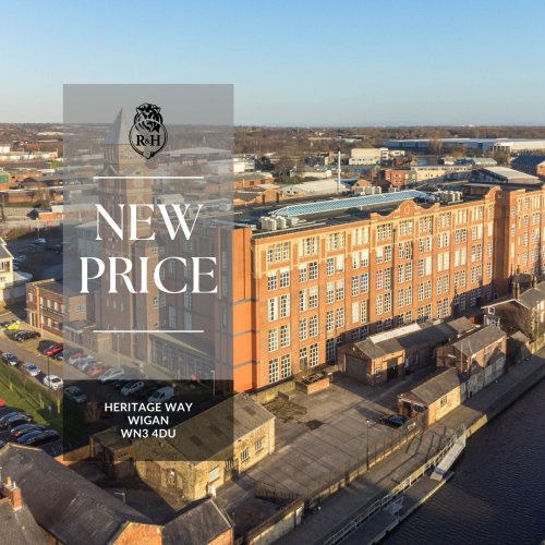 Carousel post from reganhallworth.