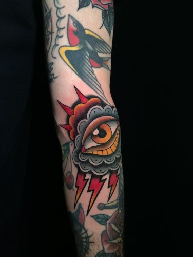 Carousel post from dap_skingdomtattoo.