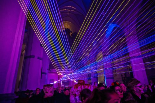 Carousel post from visitoirschot.