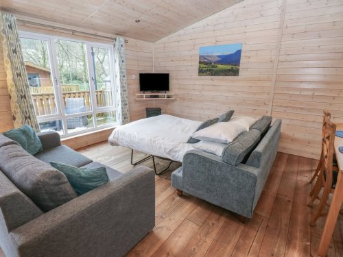 Carousel post from Dovestone Holiday Park.