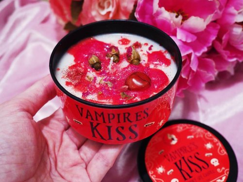 Carousel post from margaritabloom.