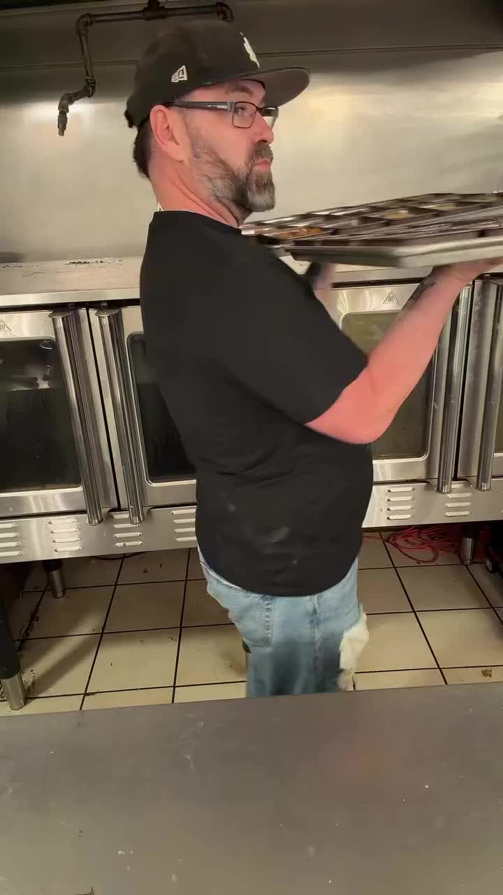 Video post from famous_creations_catering.