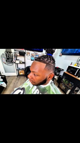 Video post from corndabarber.