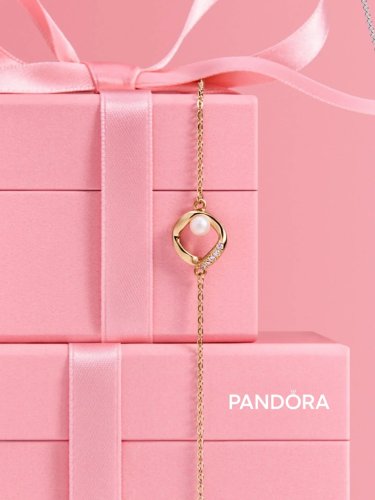 Carousel post from galeriaspacificoshopping.