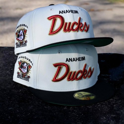 Carousel post from exclusive.fitted.