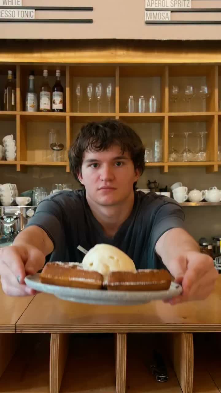 Video post from coffeeandwafflescz.