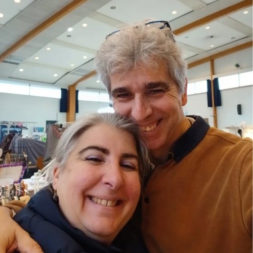 Carousel post from lemondemagiquedescristaux.