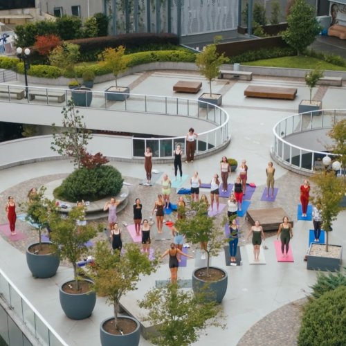 Carousel post from liveoficial.