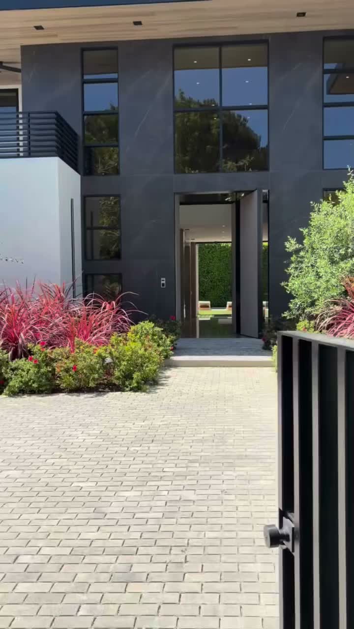 Video post from theadelpourgroup.