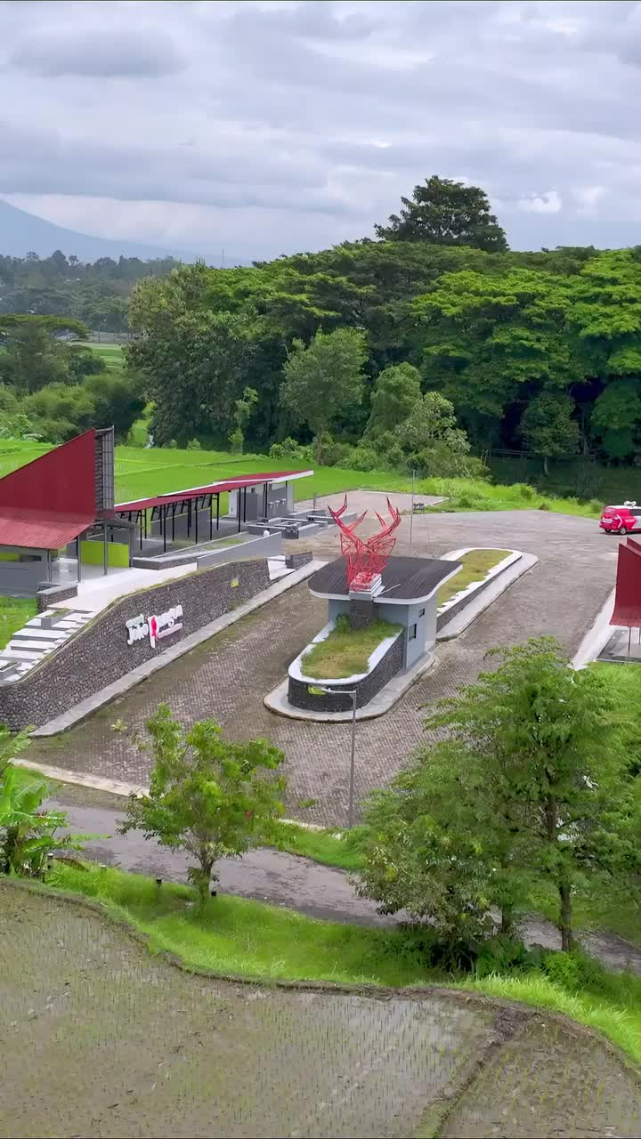 Video post from pemkotblitar.