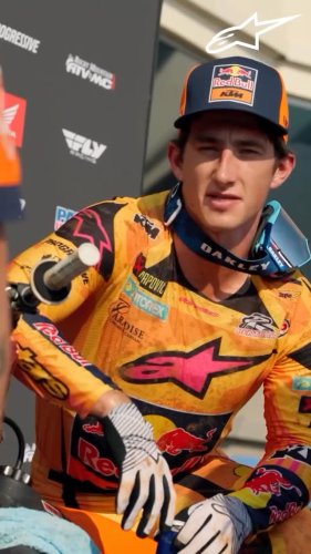 Video post from motomax.