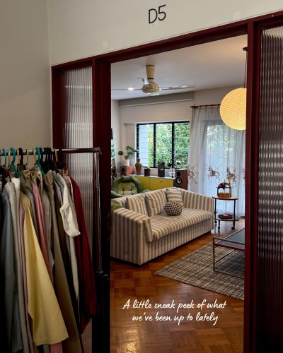 Carousel post from galeriariani.