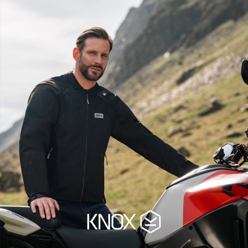 Photo post from motomax.