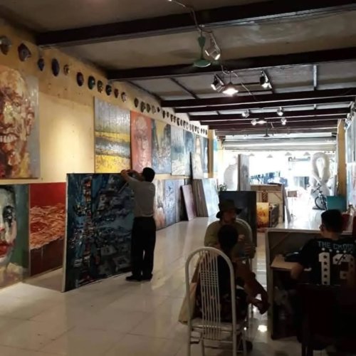 Carousel post from dc.artgallery.