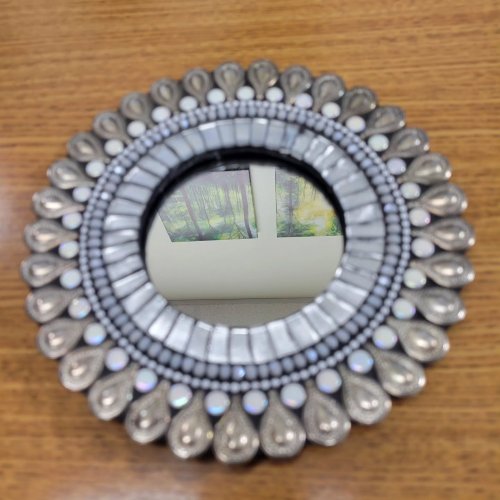 Carousel post from katikoster.