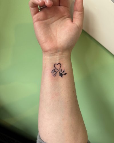 Photo post from lovetattoossandhurst.